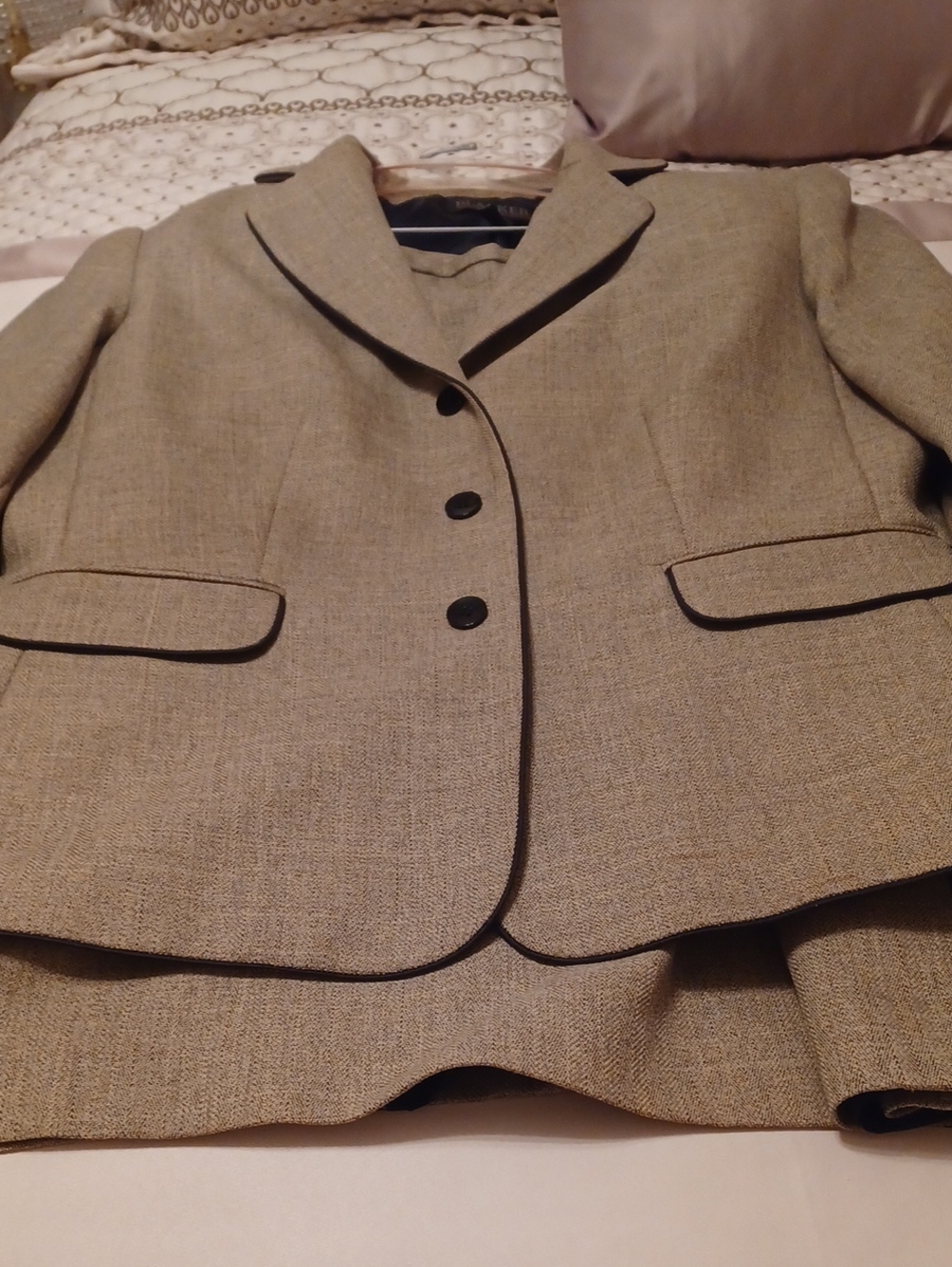 Black Brand Taupe-Look Women's Blazer Jacket
